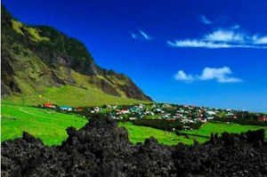 Pulau Tristan de Cunha, pulau terisolir di mana kasus incest banyak terjadi